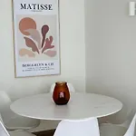 Celine - Apartment *